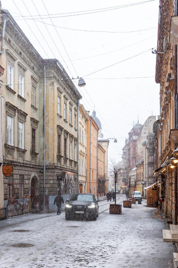 Apartamento Romari Лесі Українки Leópolis Exterior foto